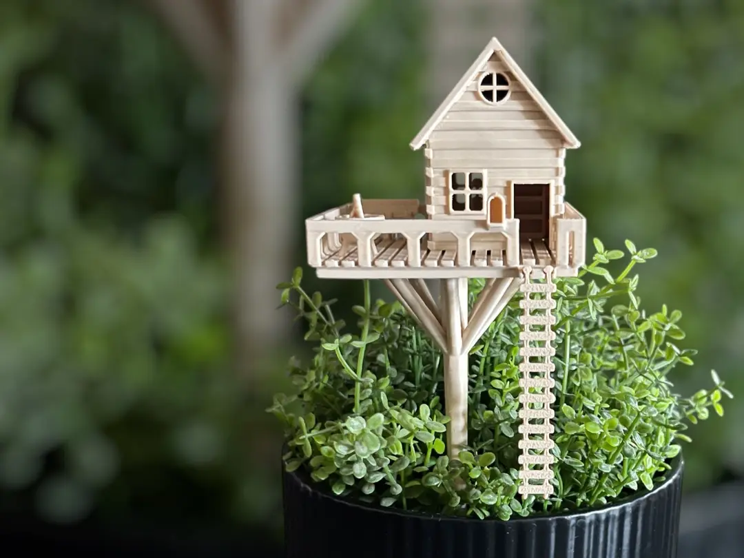 Mini Baumhaus mit Leiter für Blumentopf — modelo 3D