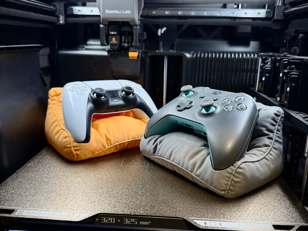 Bean Bag Gaming Controller Stand - Xbox/PS5, etc! — modelo 3D