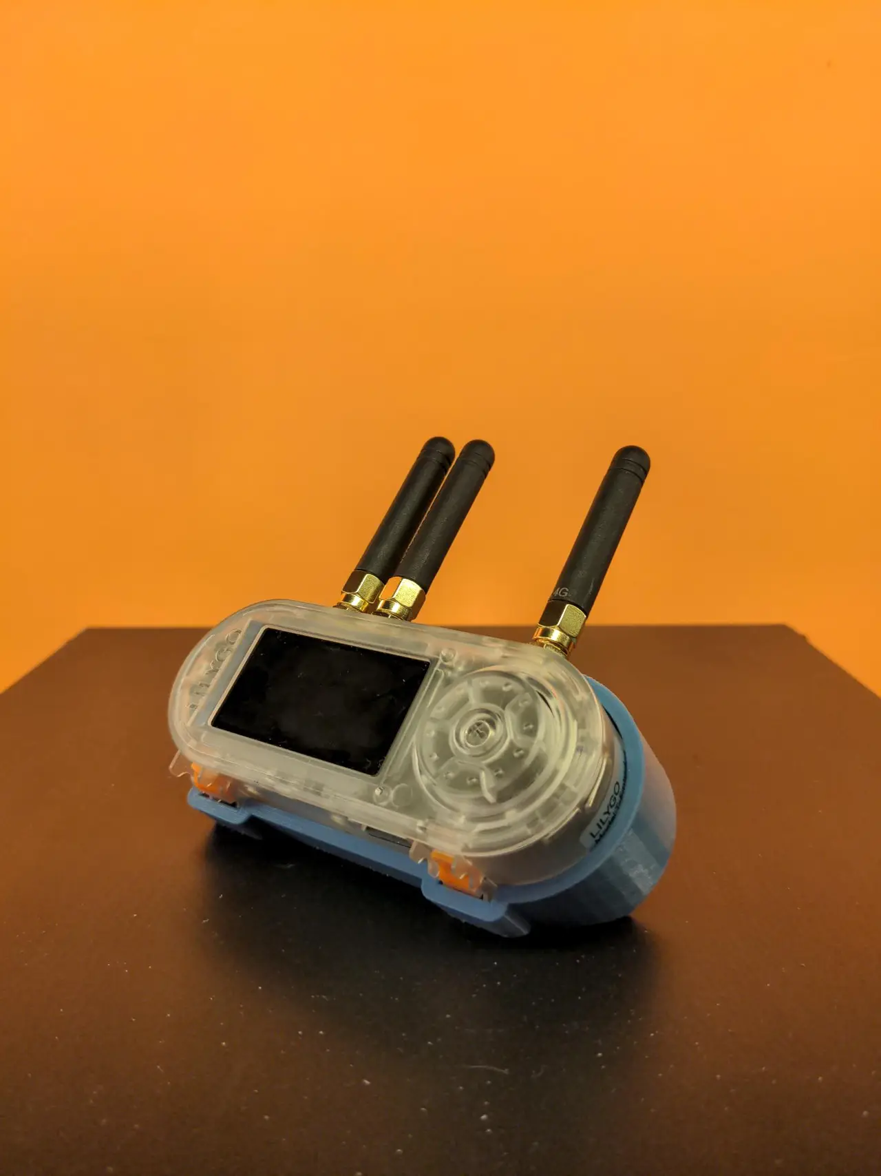 Lilygo T-Embed Desk Stand — modelo 3D