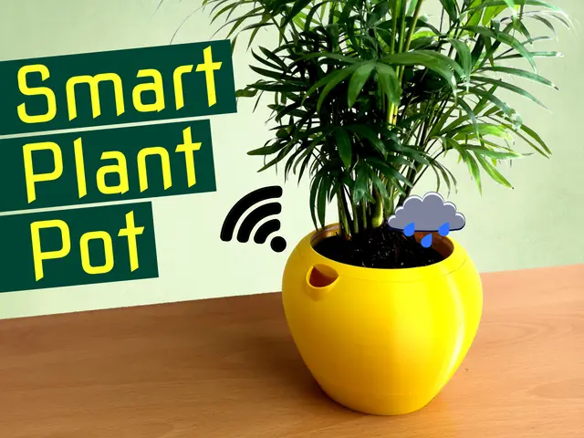 Smart, Self-watering Plant Pot Planter "Flaura" — modelo 3D