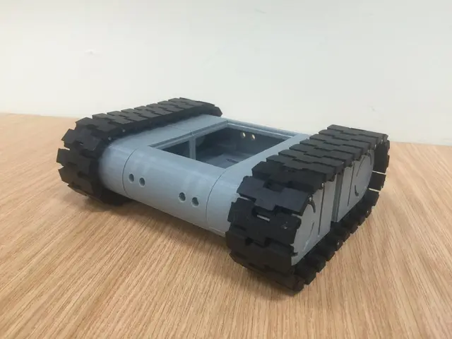Drogerdy - Raspberry Pi Controlled Tank Bot — modelo 3D