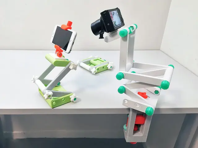 LiftPod - Multipurpose Foldable Stand — modelo 3D
