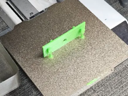 HF Tilt Box Adaptor to Pegboard — modelo 3D