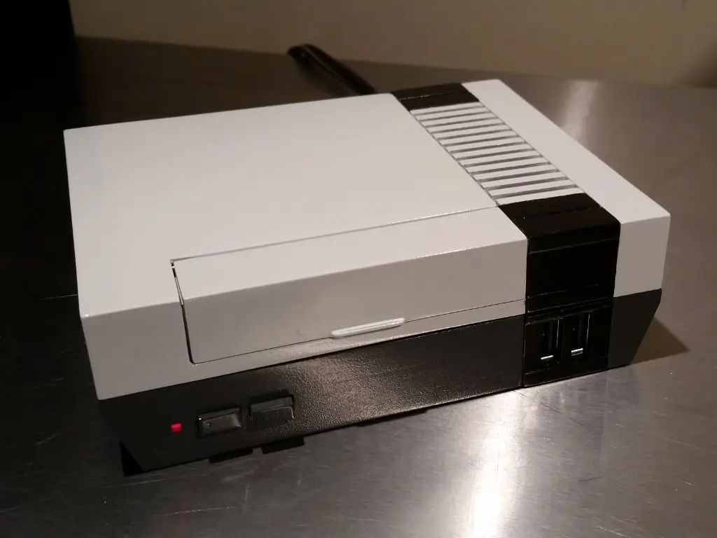 Raspberry Pi B+ Mini Classic NES case. — modelo 3D