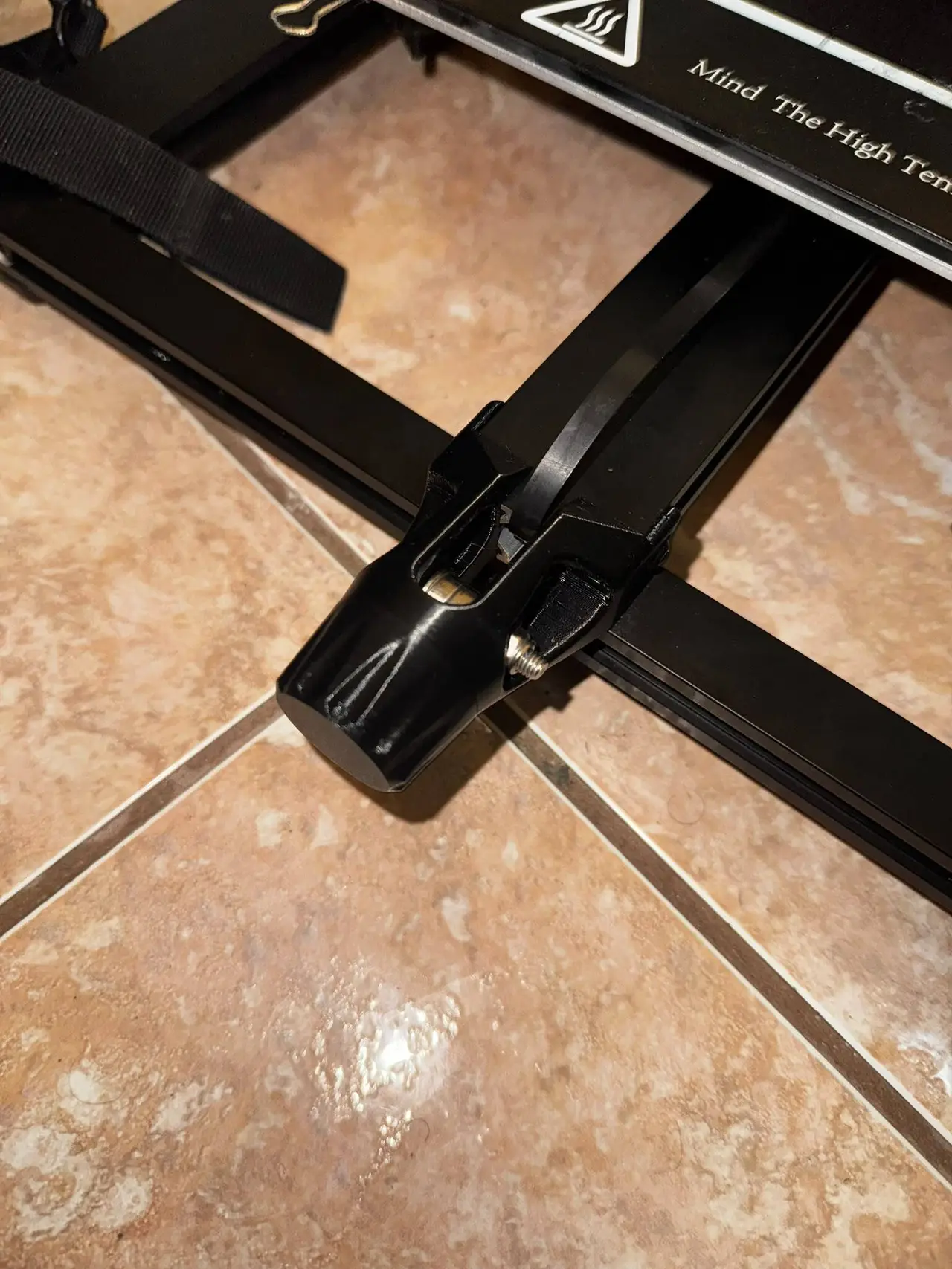 LK1 compatible Y axis belt tensioner — modelo 3D