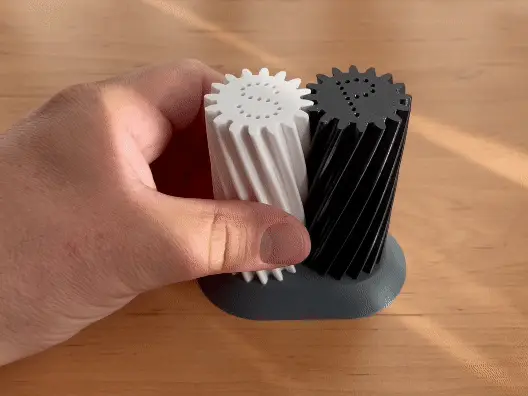 Mechanical Salt and Pepper Shaker — modelo 3D
