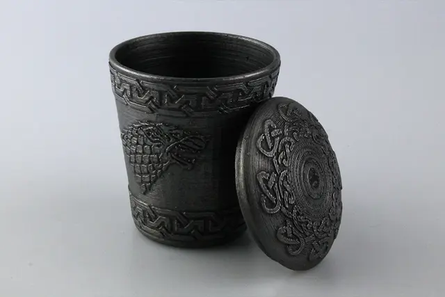 GOT Stark Dice Cup — modelo 3D