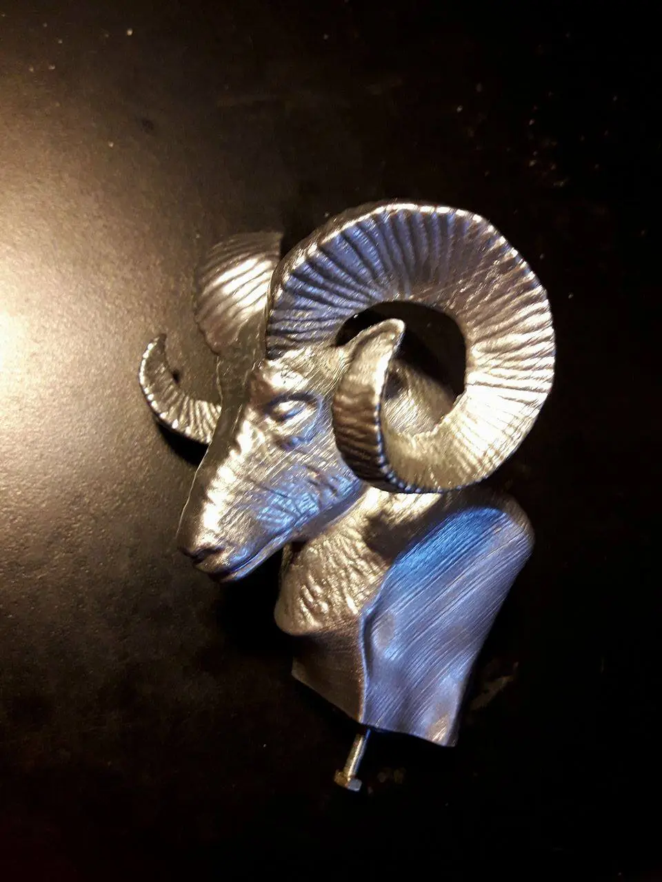 Dodge Ram Hood Ornament — modelo 3D