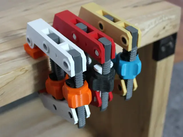 Hand-Screw Clamp — modelo 3D
