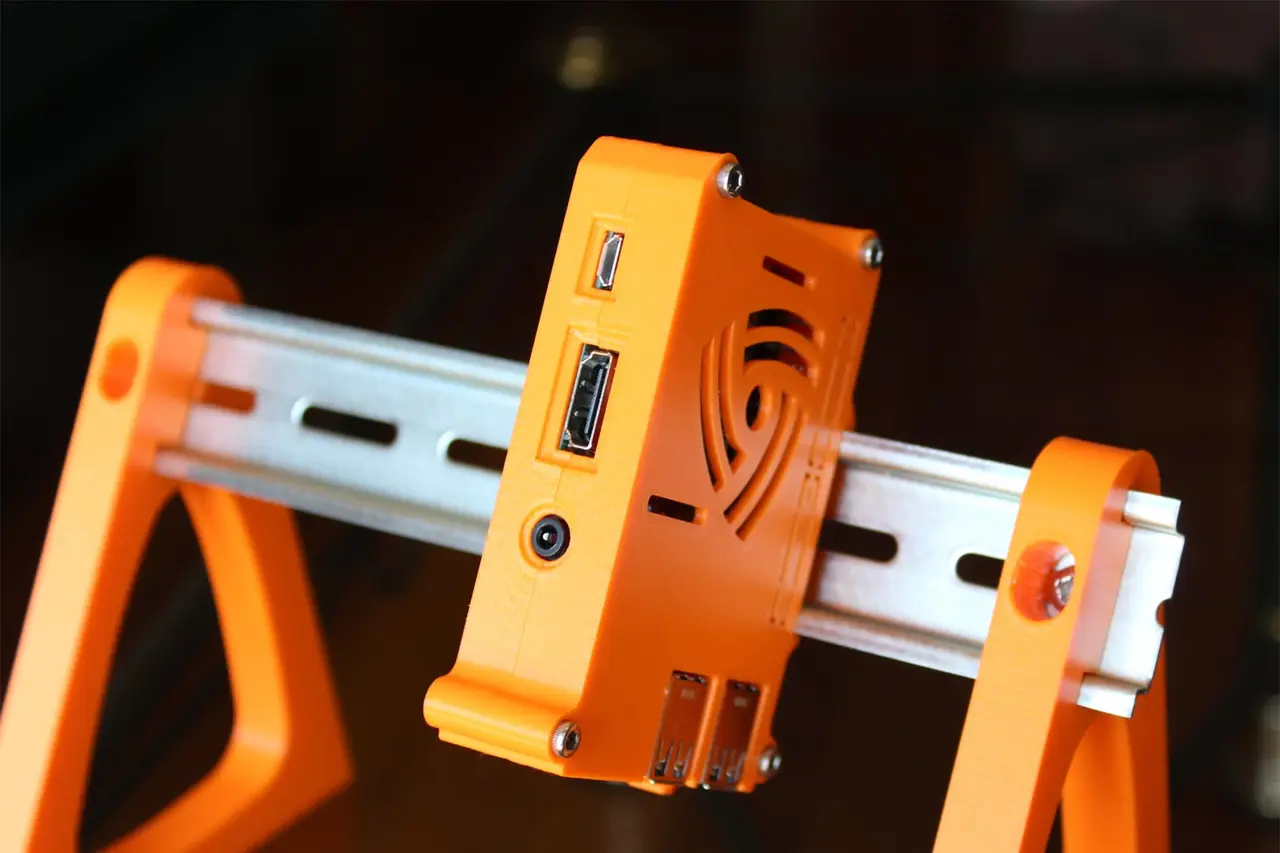 Raspberry Pi DIN Rail Case — modelo 3D