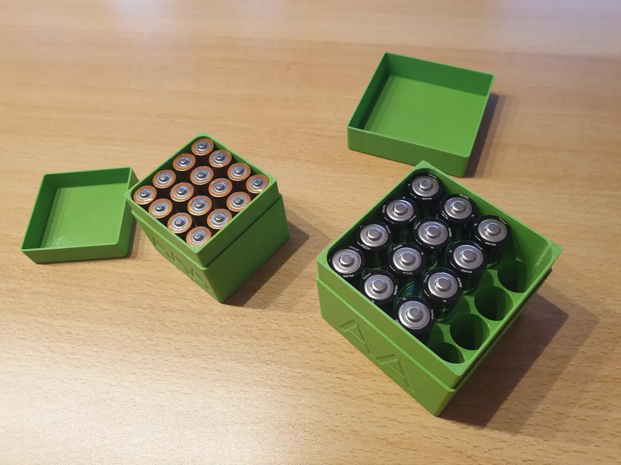 Simple AA battery storage box — modelo 3D