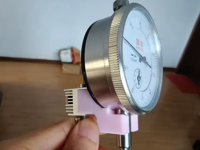 A1百分表固定器 — modelo 3D