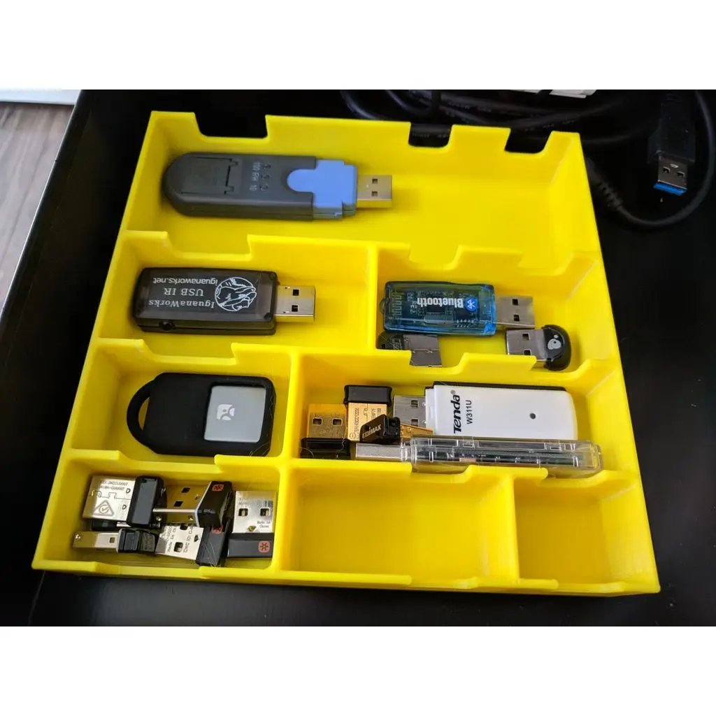 Tray organizer for small items — modelo 3D