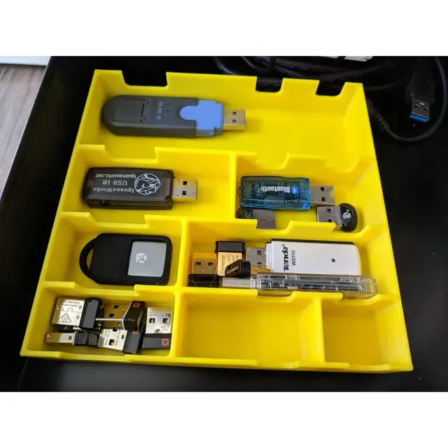 Tray organizer for small items — modelo 3D