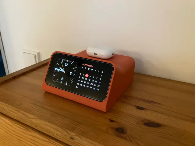 iPhone 12 Mini Standby Mode Dock + Watch + Magsafe — modelo 3D