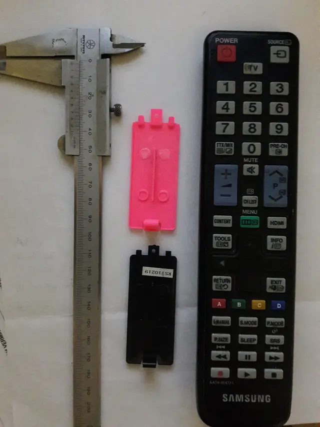Samsung remote control battery cover — modelo 3D