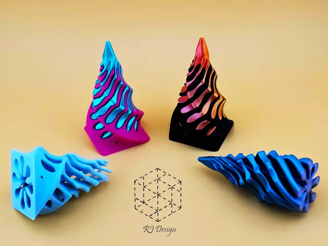 V3 Series - Twisted Pyramid — modelo 3D
