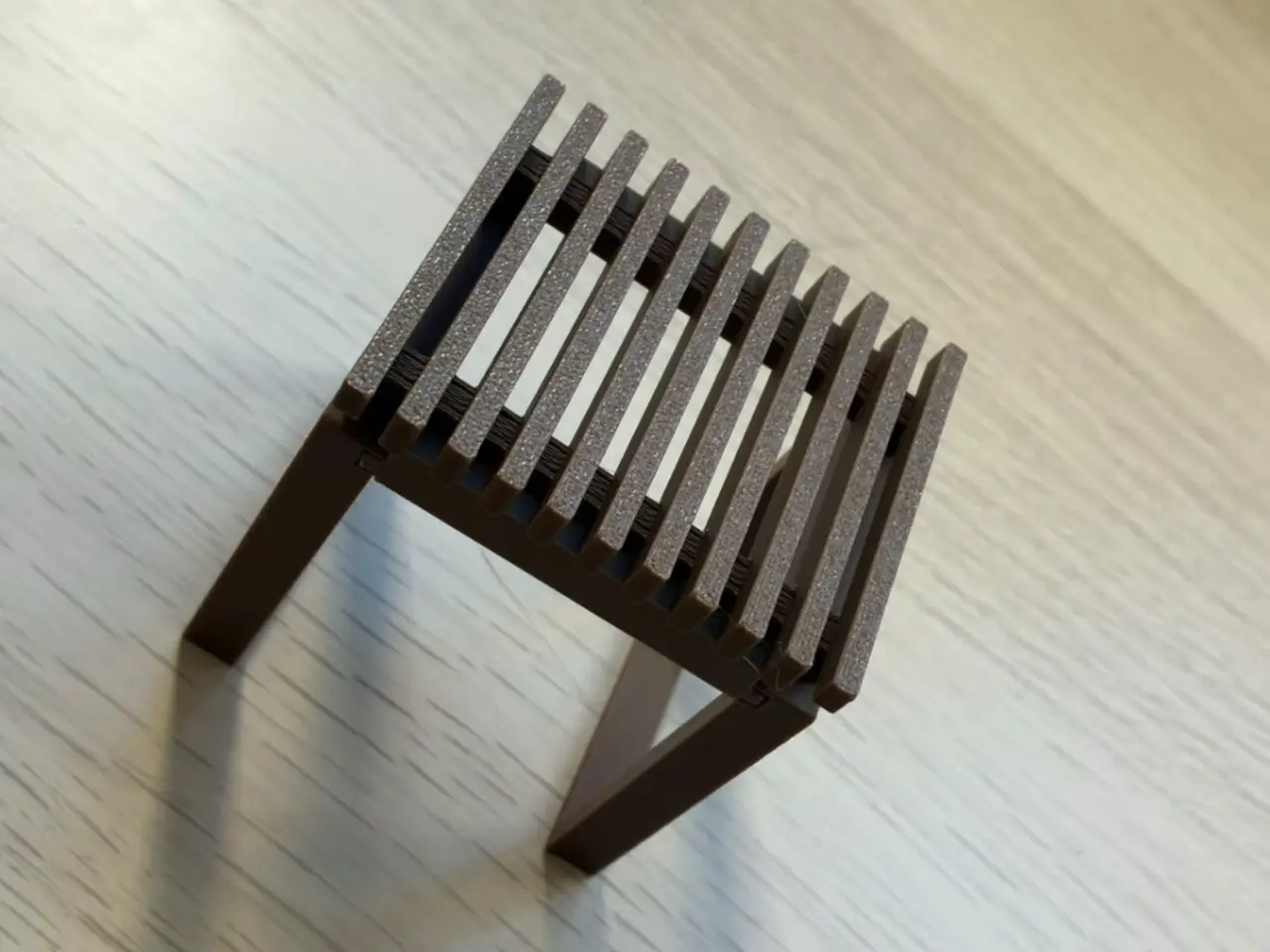 Tavolino a doghe 1:4 - Miniature Slatted Table — modelo 3D