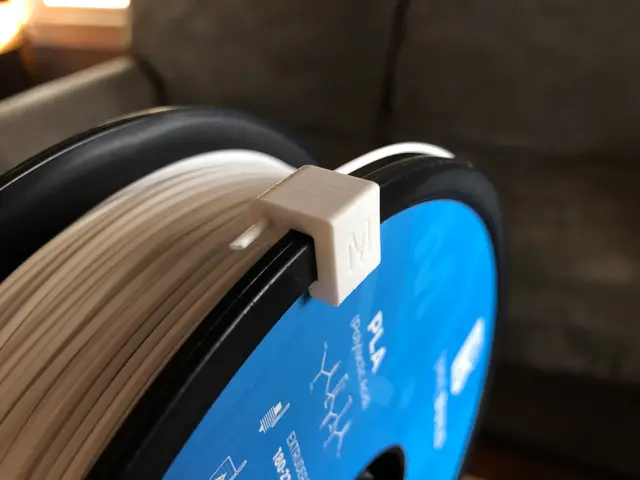Matterhackers Filament holder clip — modelo 3D