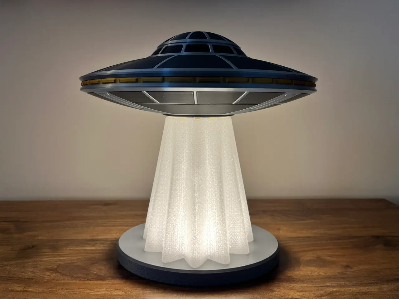 Flying Saucer Lamp — modelo 3D
