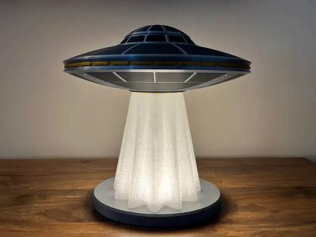 Flying Saucer Lamp — modelo 3D