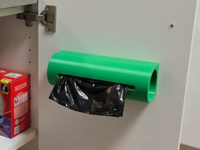Supporto per Rotoli di Sacchetti della Spazzatura — modelo 3D