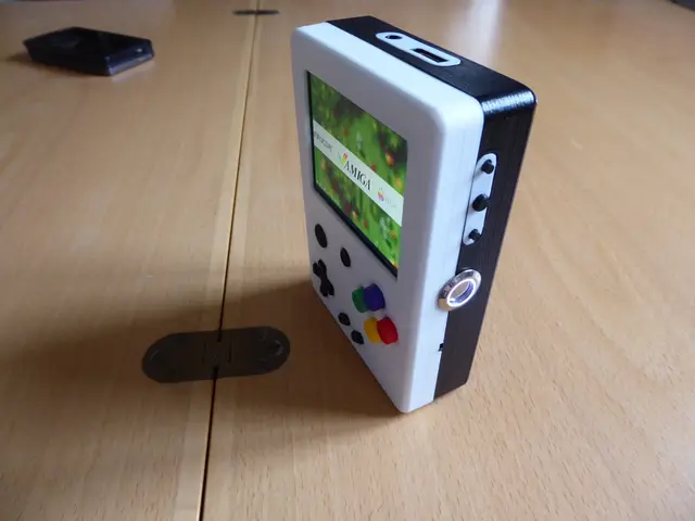 Portable Raspberry Pi game console — modelo 3D