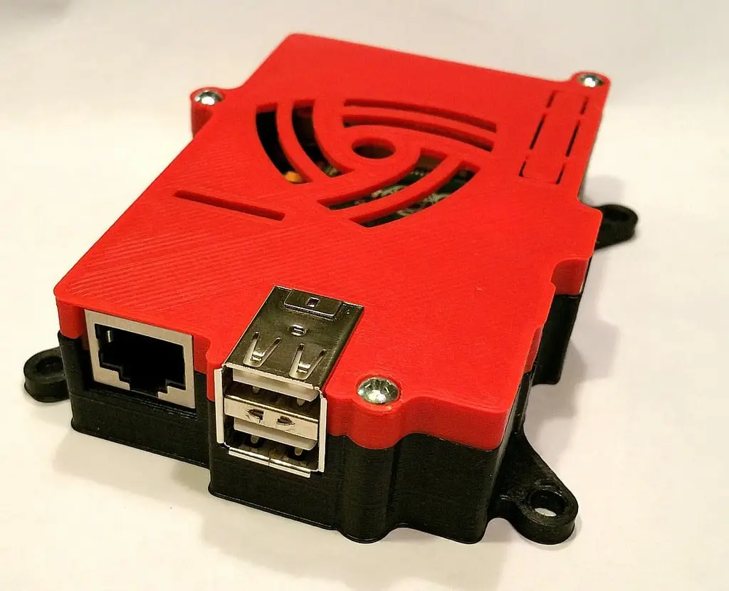 Raspberry Pi (Model B) case with 75mm VESA mount — modelo 3D