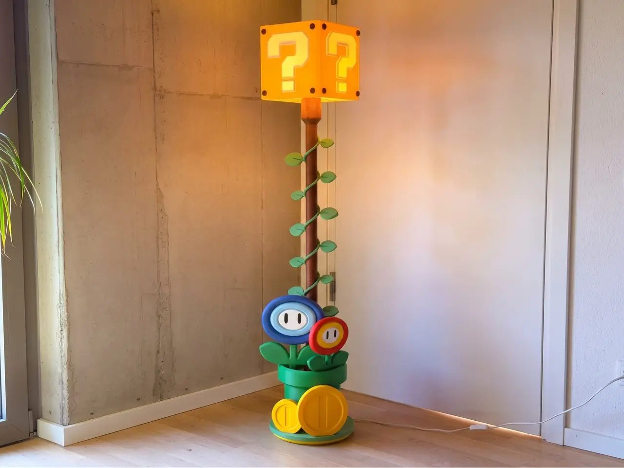 Question Block Floor Lamp Power-Up Edition — modelo 3D
