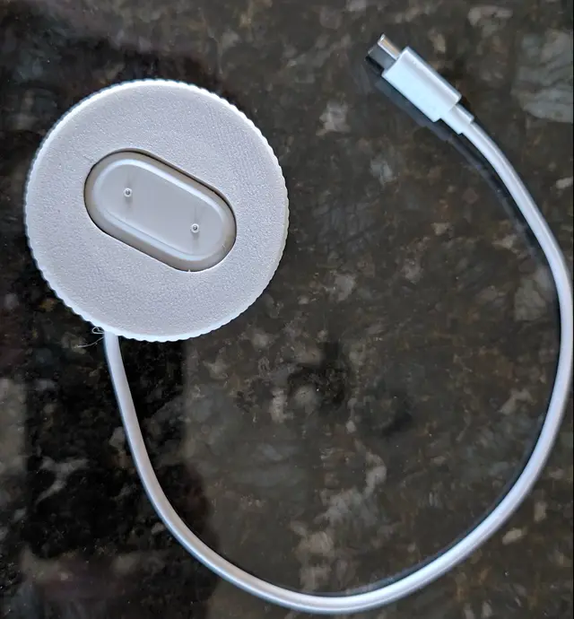 Fitbit Air Dock with Cable Storage — modelo 3D