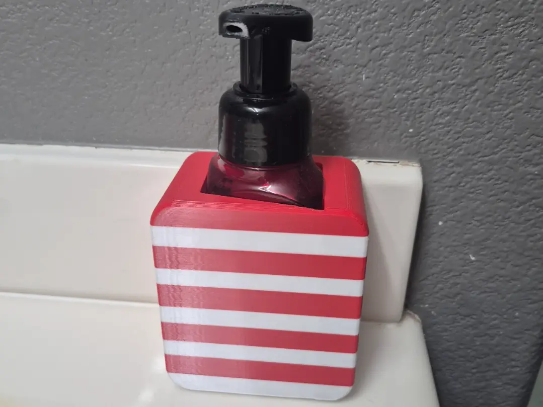 Candy Cane (Red and White Striped) BBW Soap Holder — modelo 3D