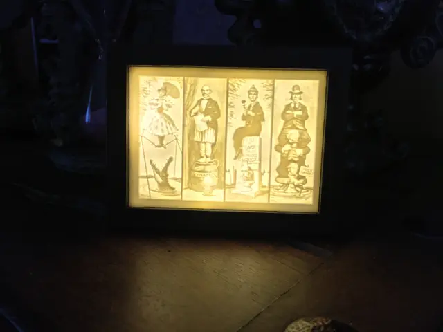 Haunted Mansion Stretching Portraits Lithophane — modelo 3D