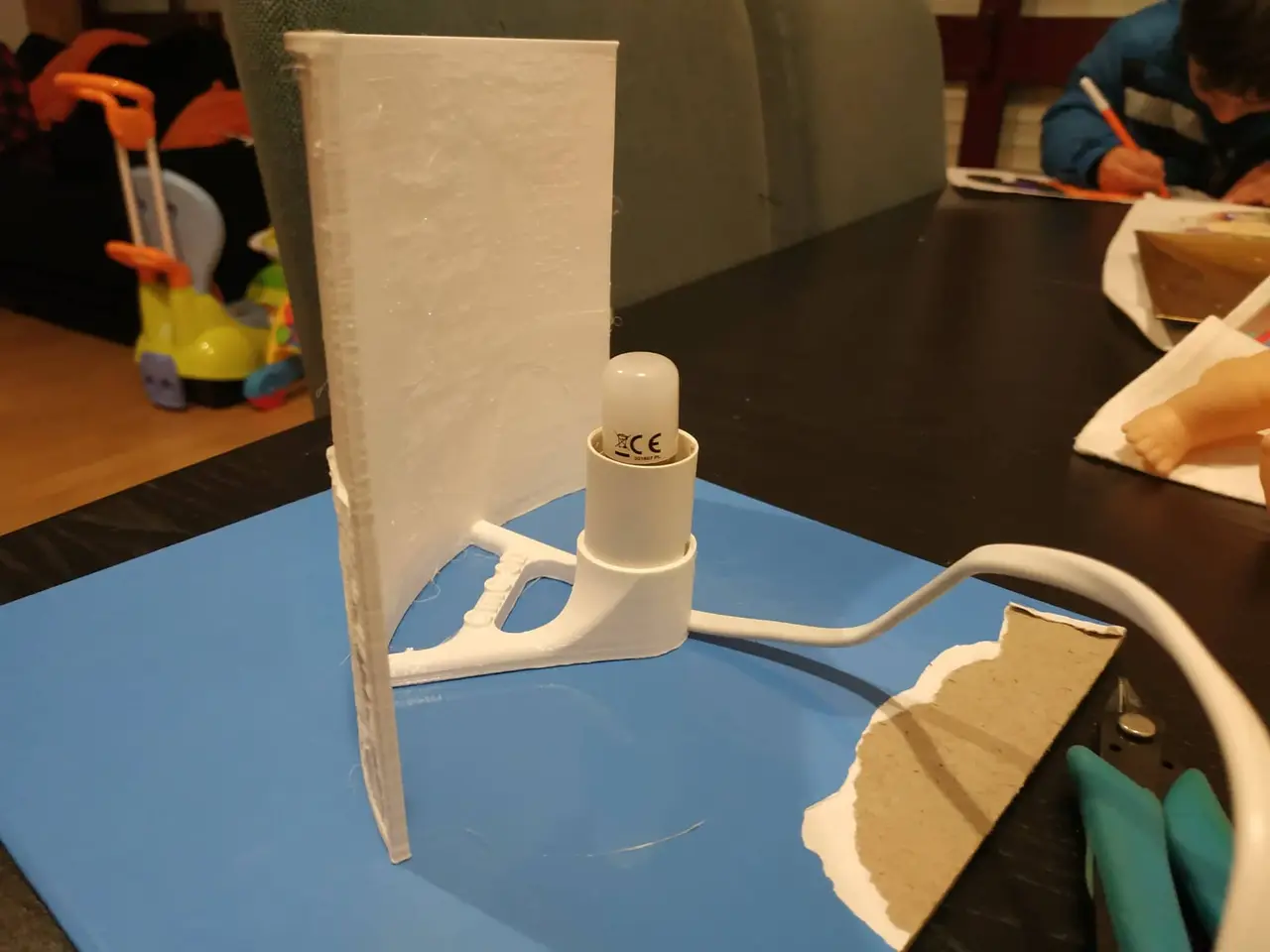 lithophane holder with lamp support (v5 inside) — modelo 3D