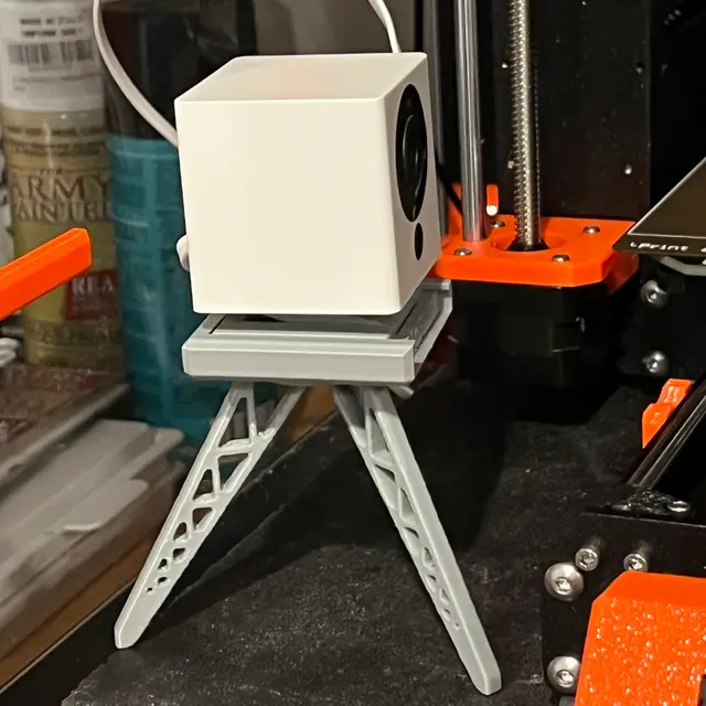 Simple tripod stand for Wyze Camera (v2) — modelo 3D
