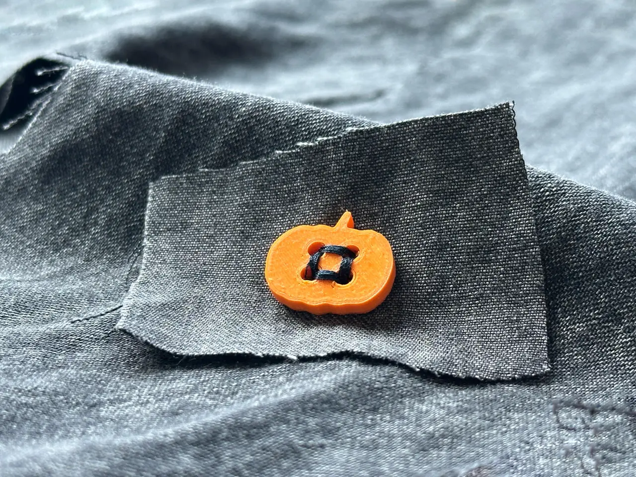 Pumpkin Shaped Sewing Button — modelo 3D