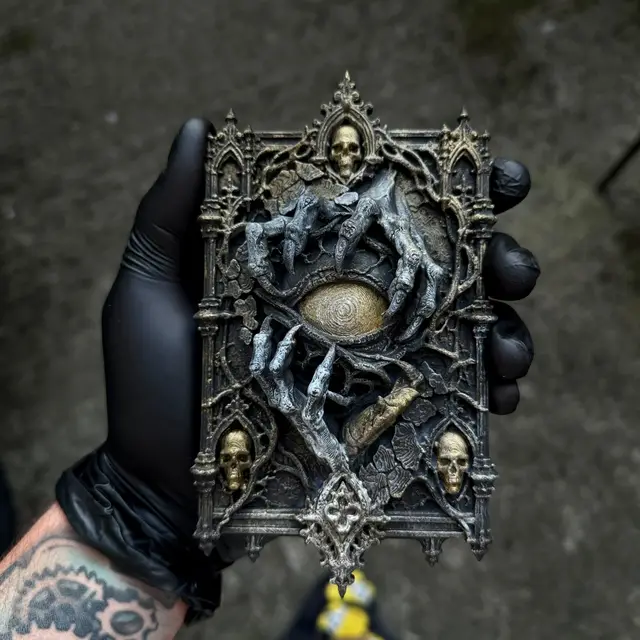 Gothic Skull Wall Plaque - Eye and Skeletal — modelo 3D