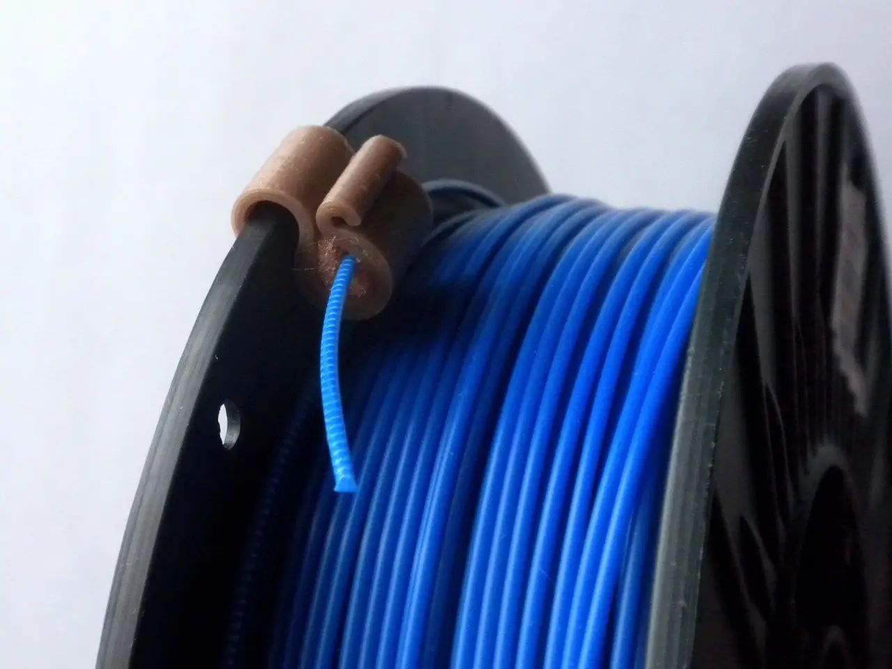 1.75...3.0 mm Filament Clip with filter — modelo 3D