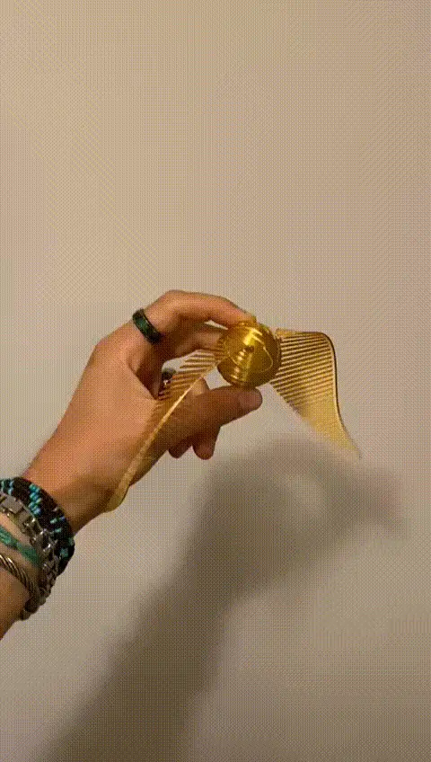 Golden Snitch with flexible wings — modelo 3D