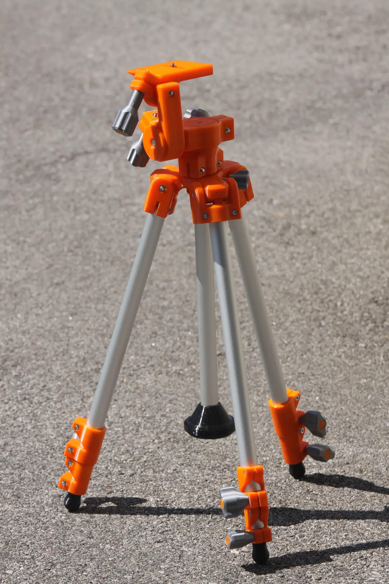 3d printed tripod — modelo 3D