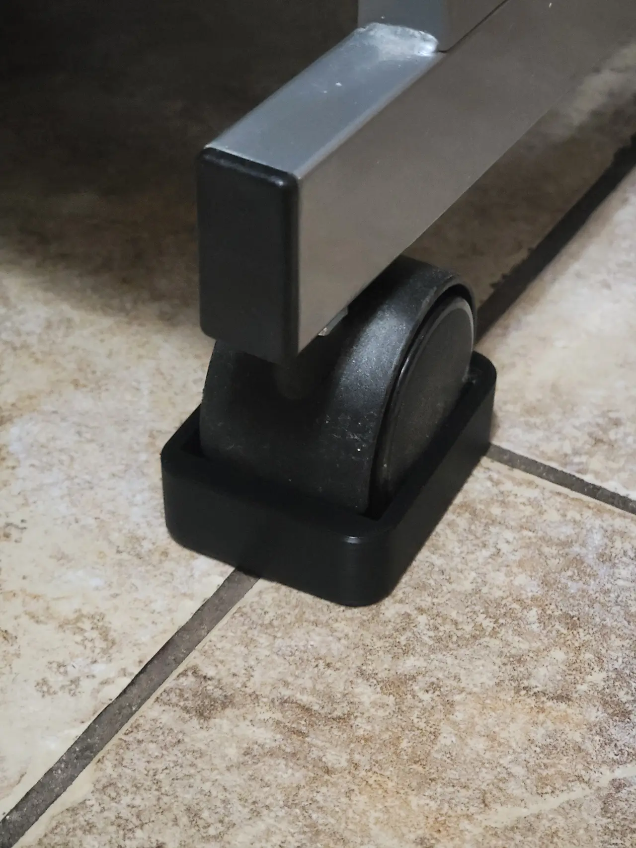 Thinner Wheel Caster Stopper — modelo 3D