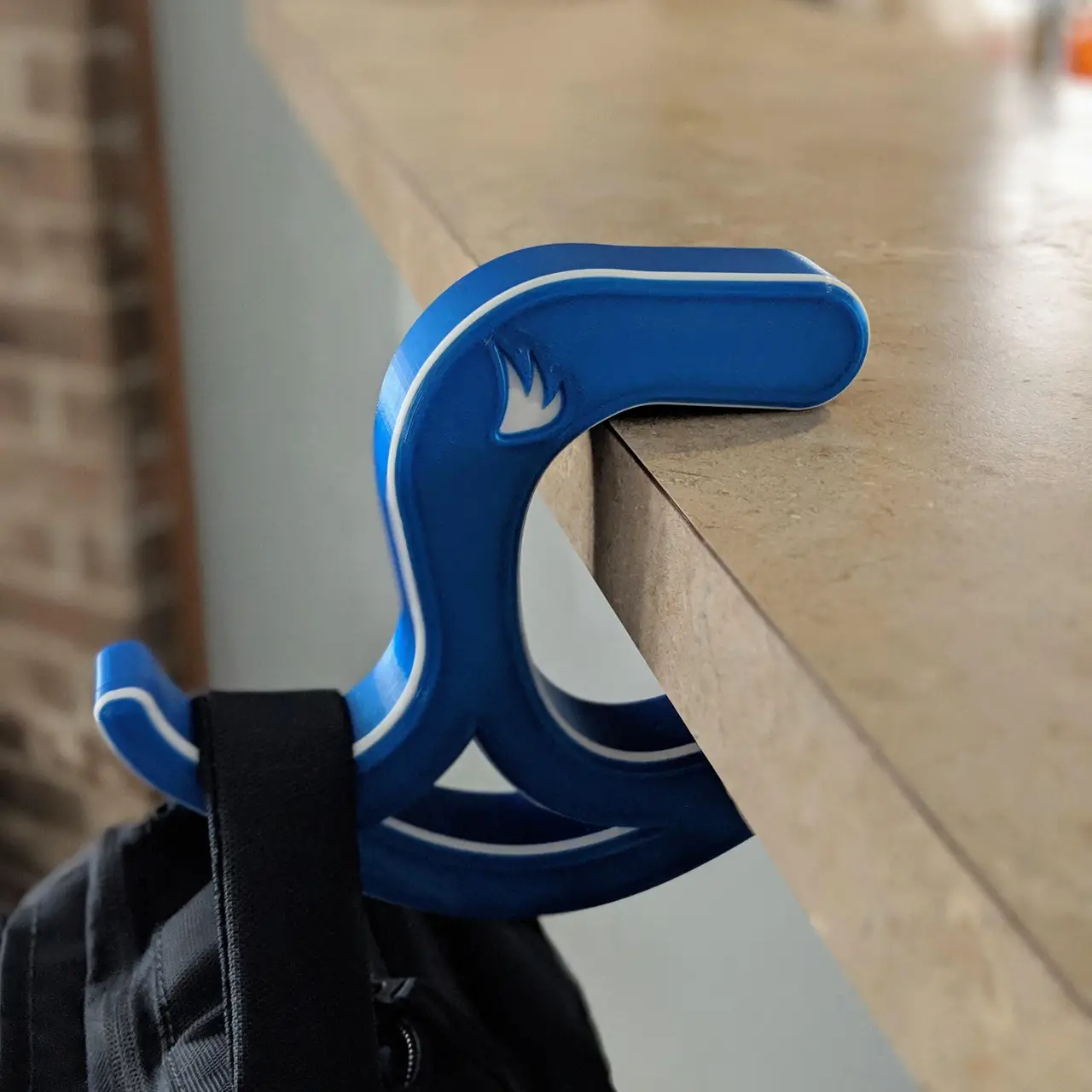 "The Claw" Desk Bag Hook — modelo 3D