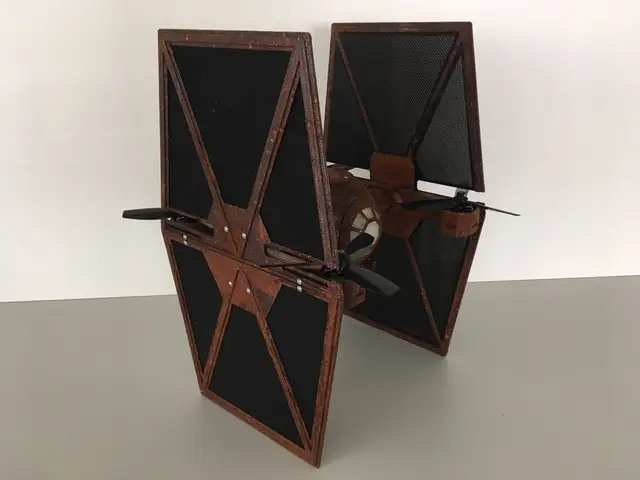 StarWars TieFighter Gen 2 — modelo 3D