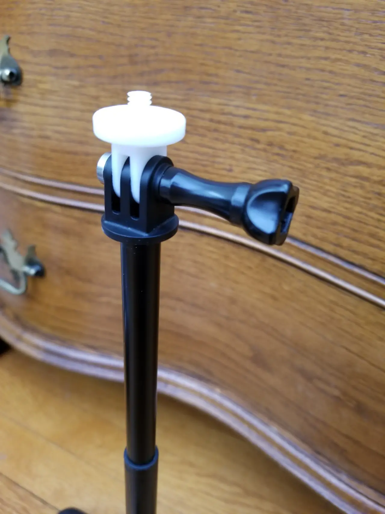 Gear 360 or Small Camera Adapter for a GoPro Mount — modelo 3D