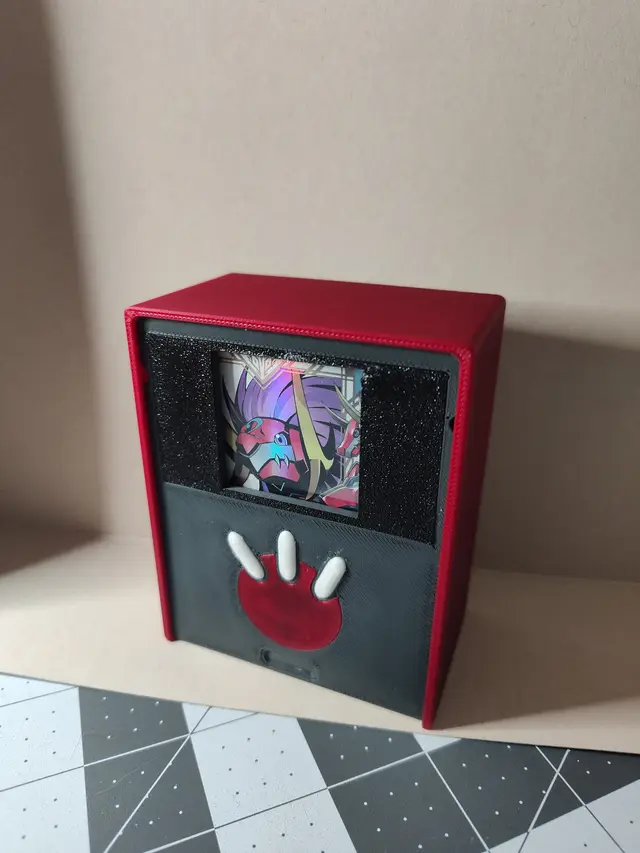 Digimon TCG: Digivice iC Deckbox — modelo 3D