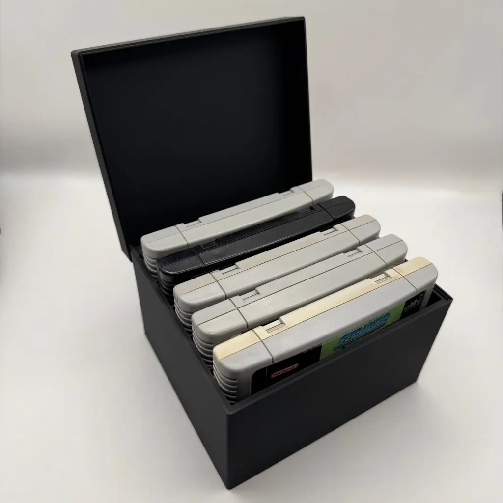 SNES/Super Famicon Cartridge Storage Box with Hinged Lid — modelo 3D