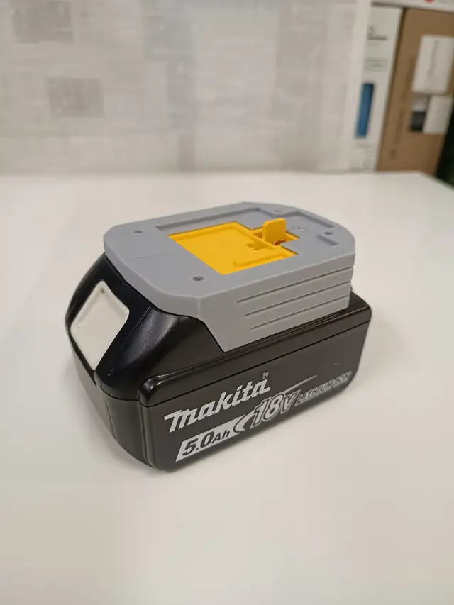 Makita battery adaptor + XT60 + OBI — modelo 3D