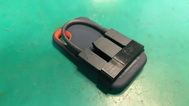 cable storage for SanDisk extreme portable SSD SDSSDE60 SDSSDE61 — modelo 3D