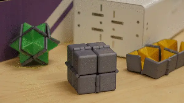 Multi-Color Fidget Star — modelo 3D