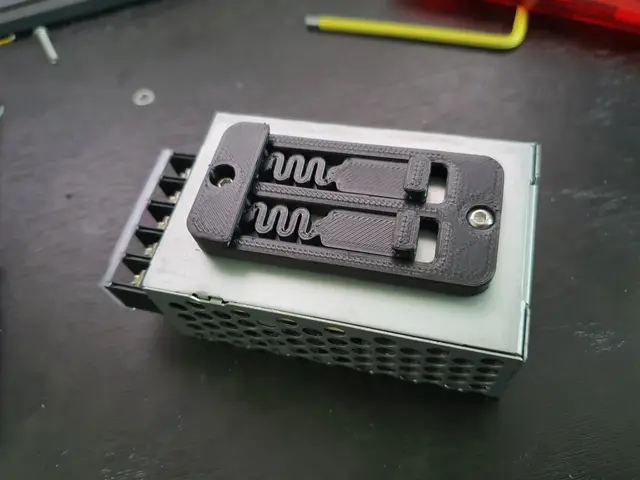 Low height din rail mount for LRS-200, RS-25, raspberry pi(3or4 and zero 2), and BTT octopus — modelo 3D