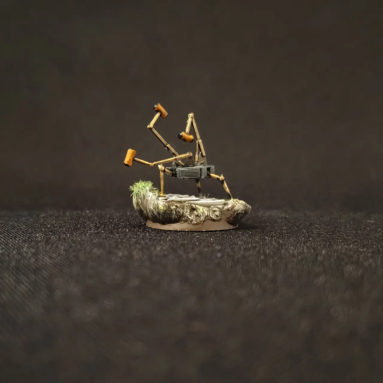 Robot construct - spider hammer (two poses) — modelo 3D